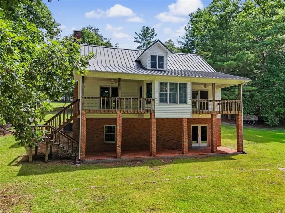 93 Lori Lane Blairsville, GA 30512