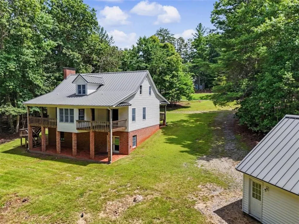 93 Lori Lane Blairsville, GA 30512