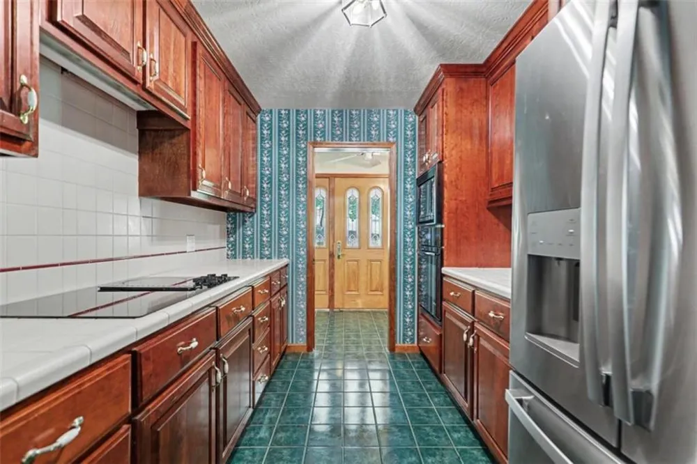 93 Lori Lane Blairsville, GA 30512