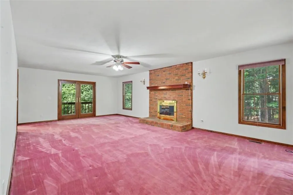 93 Lori Lane Blairsville, GA 30512