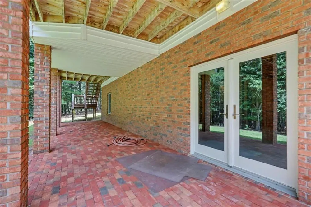 93 Lori Lane Blairsville, GA 30512