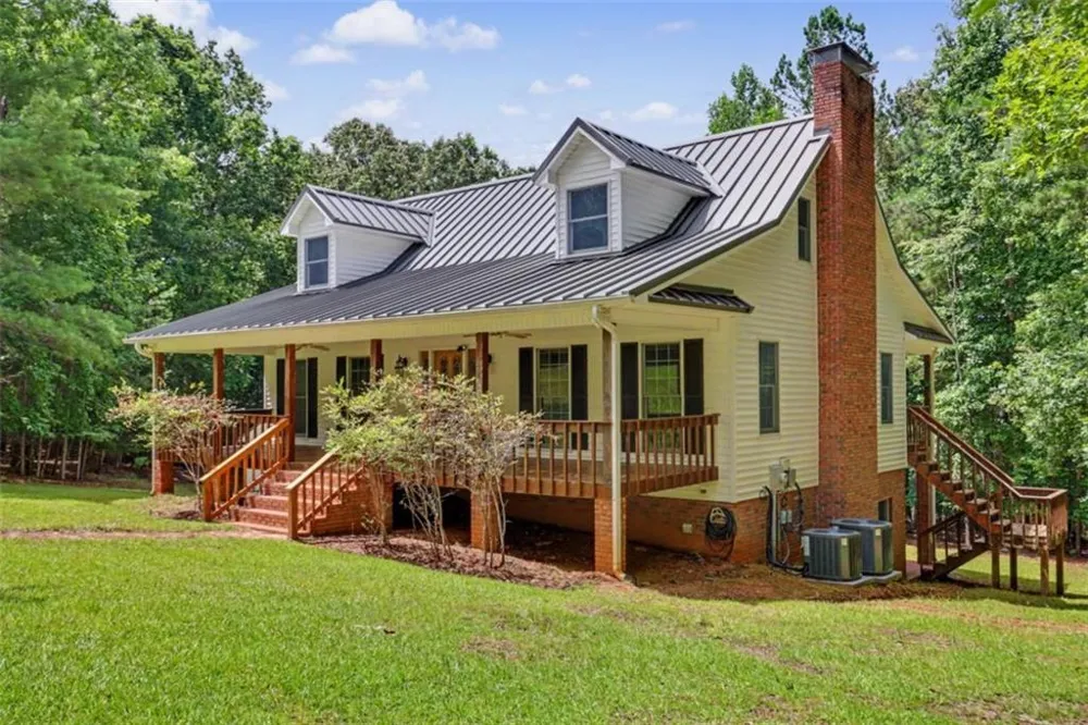 93 Lori Lane Blairsville, GA 30512