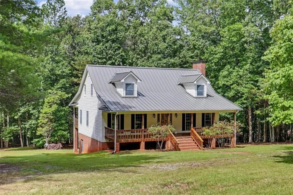 93 Lori Lane Blairsville, GA 30512