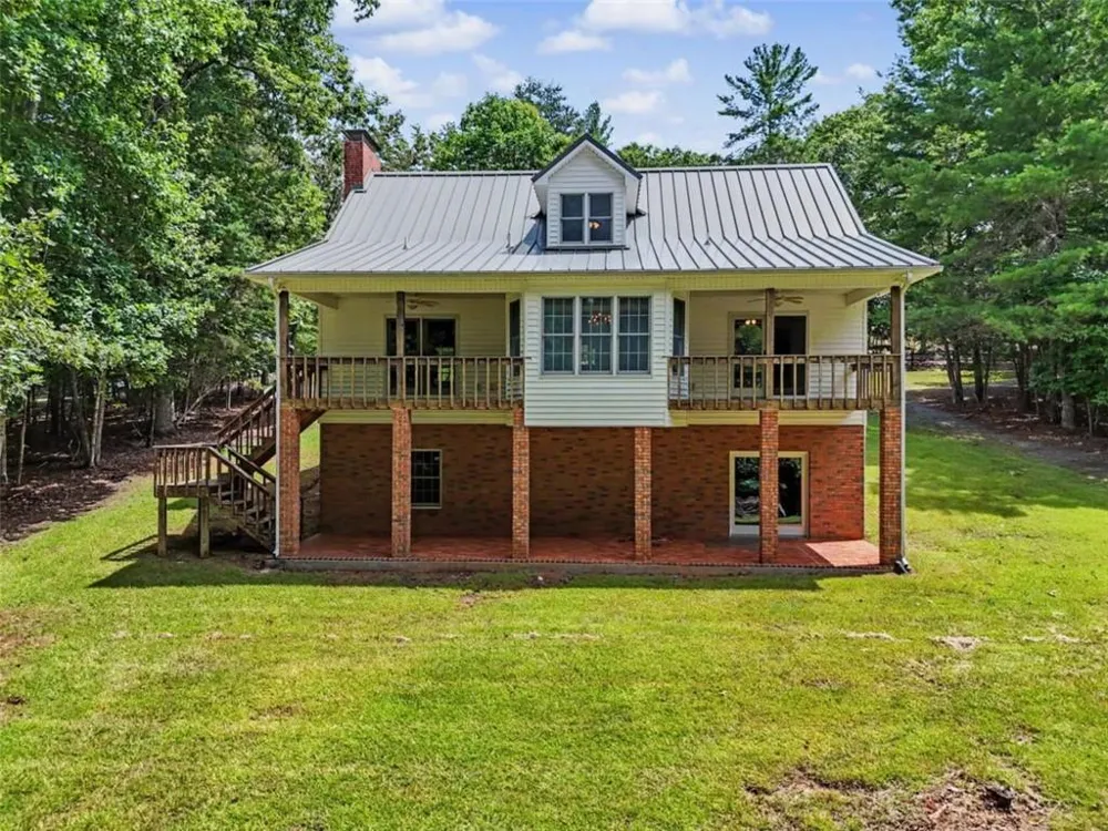 93 Lori Lane Blairsville, GA 30512