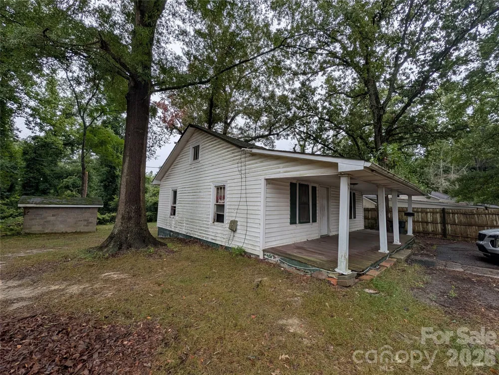 109 Carlton Drive Cherryville, NC 28021