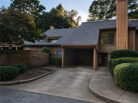 38 Willowick Court