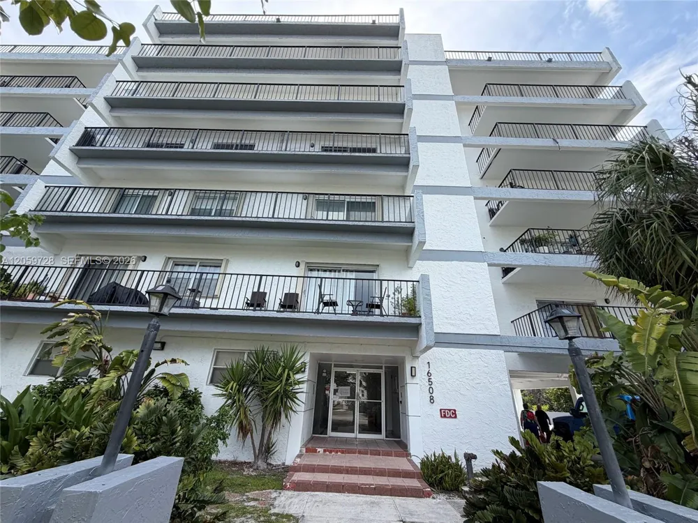 16508 NE 26th Ave #201 North Miami Beach, FL 33160