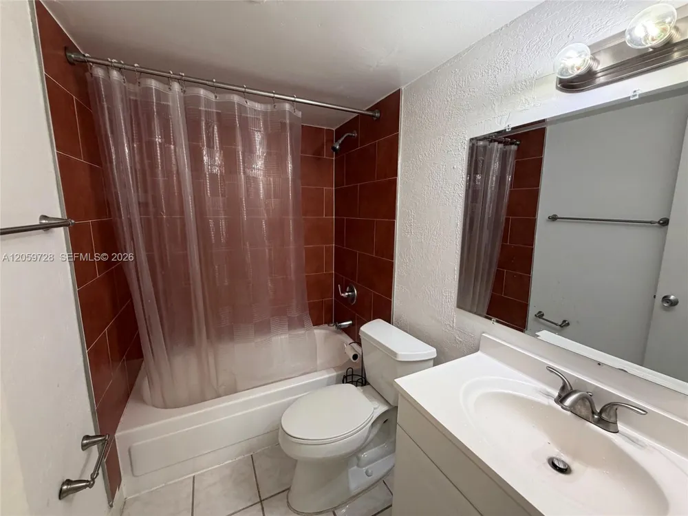 16508 NE 26th Ave #201 North Miami Beach, FL 33160