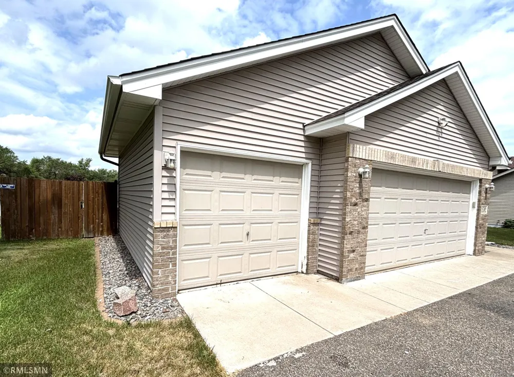 15392 Krypton Street NW Anoka, MN 55303