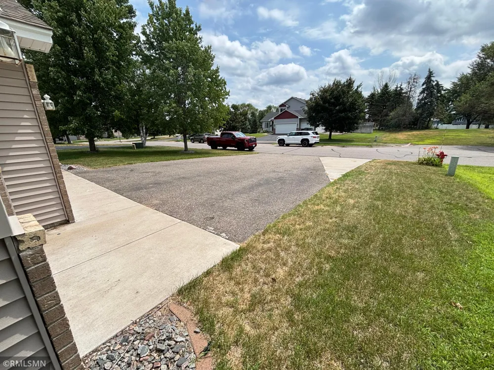 15392 Krypton Street NW Anoka, MN 55303
