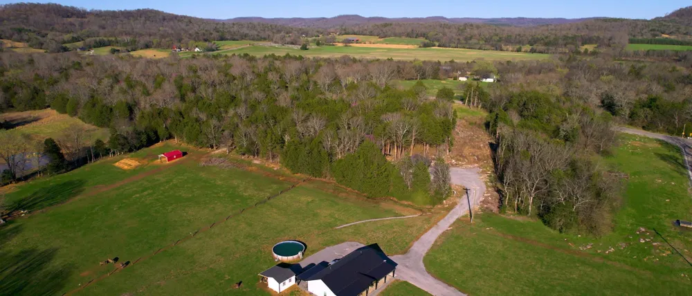 2586 Brown Shop Rd Petersburg, TN 37144