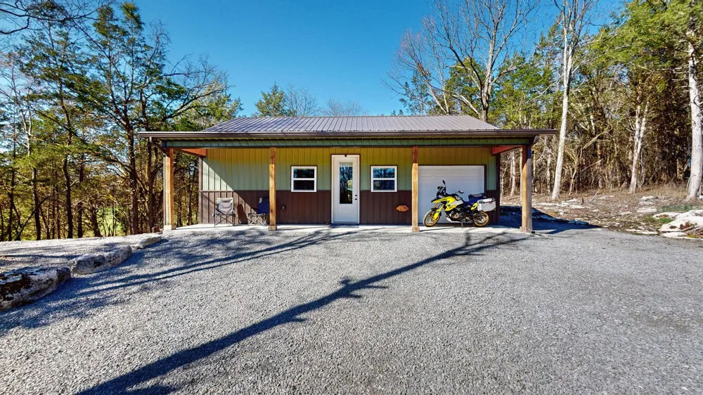 2586 Brown Shop Rd Petersburg, TN 37144