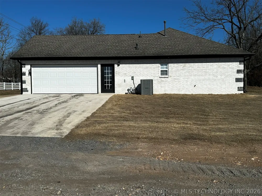 20030 E 794 ROAD Tahlequah, OK 74464