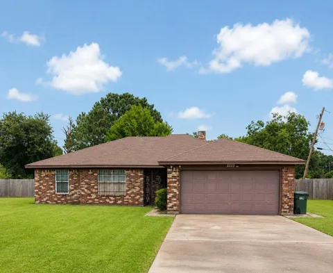 2323 Shirley Street