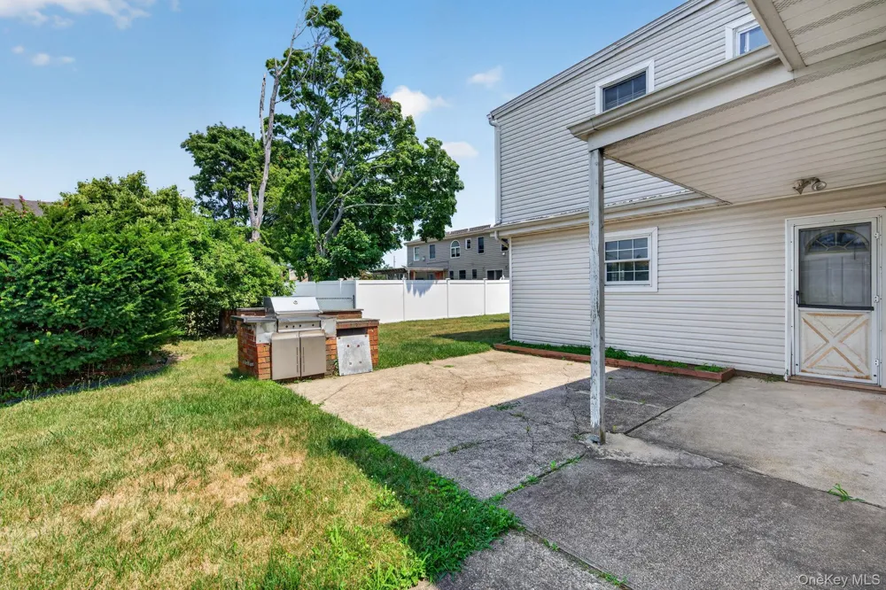 138 Spring Street Massapequa, NY 11758
