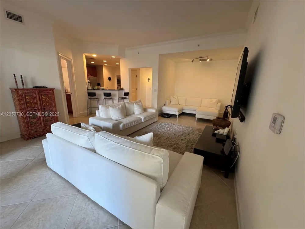 16100 Emerald Estates Dr #278 Weston, FL 33331