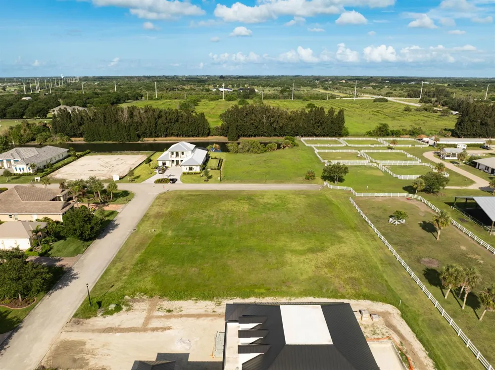 7635 S Polo Grounds Lane Vero Beach, FL 32966