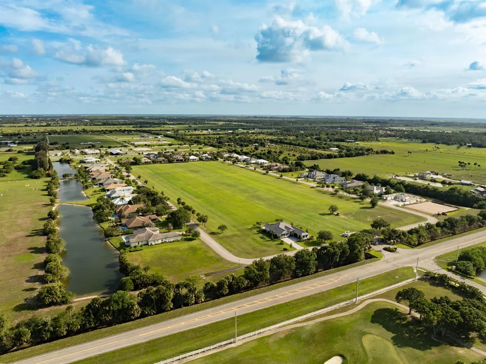 7635 S Polo Grounds Lane Vero Beach, FL 32966