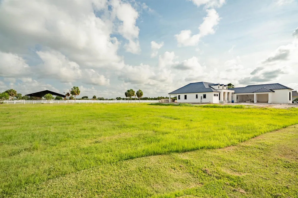 7635 S Polo Grounds Lane Vero Beach, FL 32966