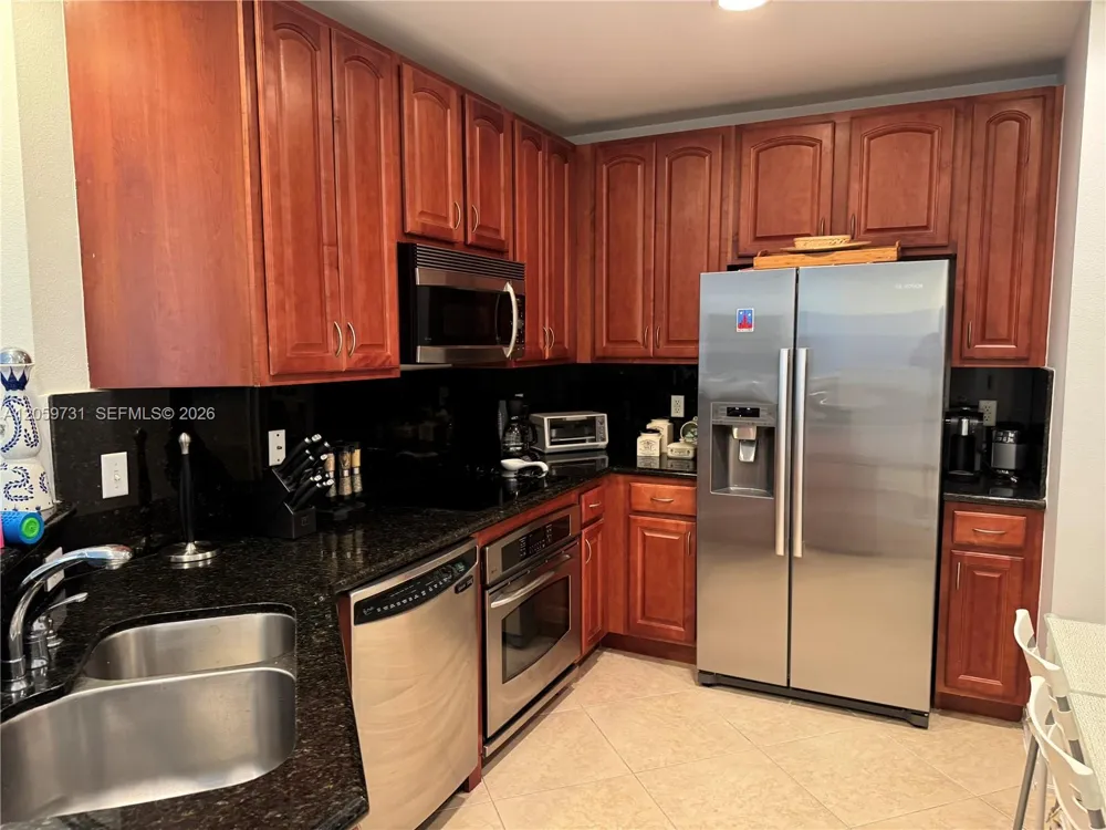 16100 Emerald Estates Dr #278 Weston, FL 33331