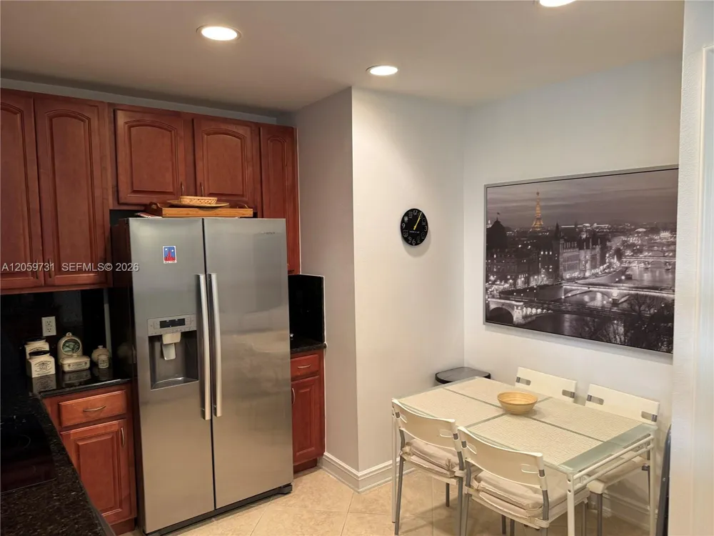 16100 Emerald Estates Dr #278 Weston, FL 33331
