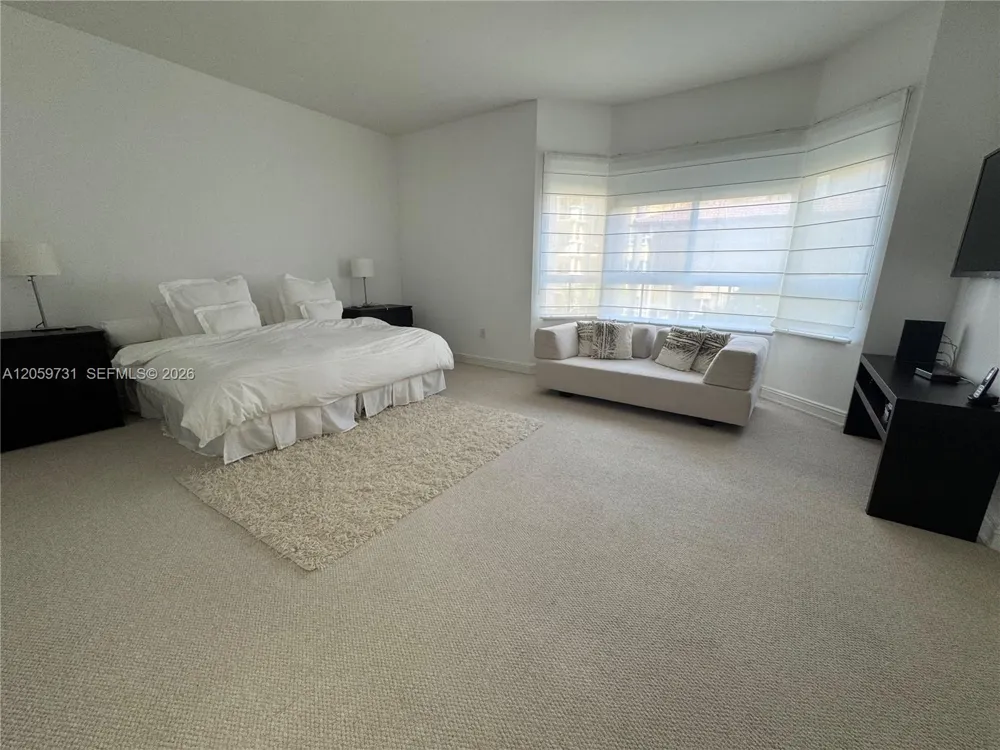 16100 Emerald Estates Dr #278 Weston, FL 33331