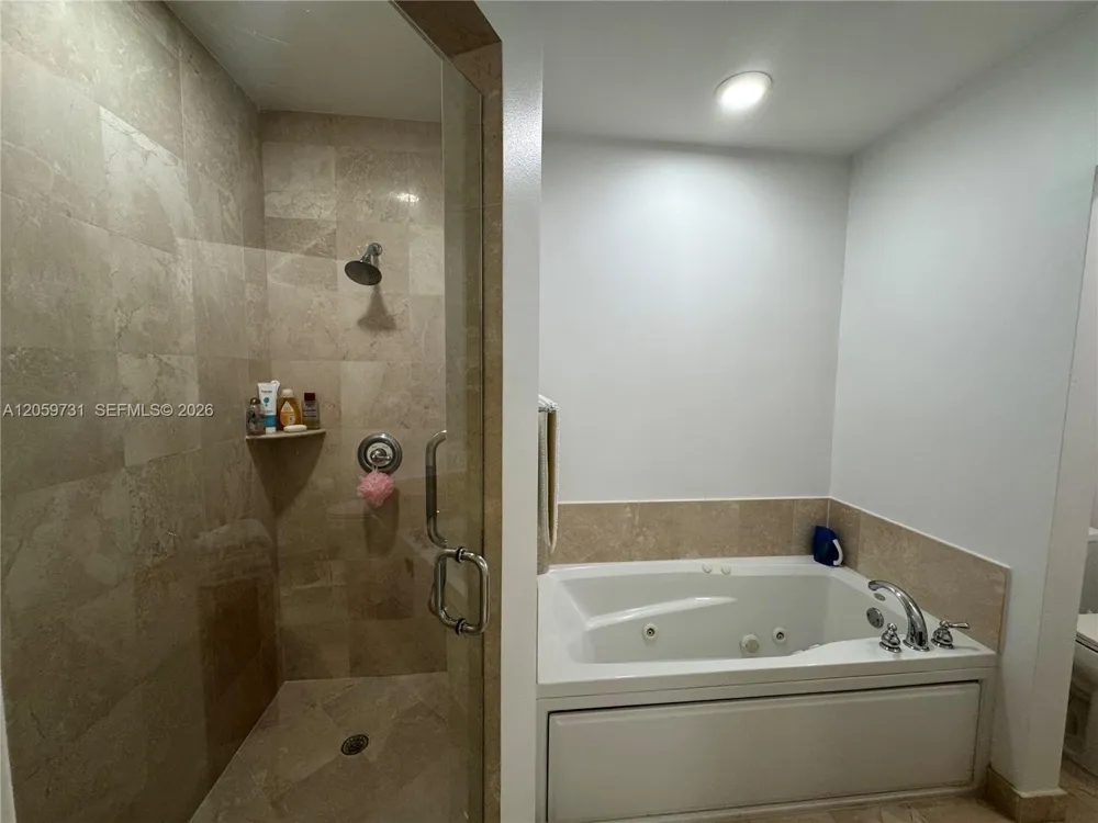 16100 Emerald Estates Dr #278 Weston, FL 33331