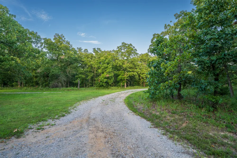 999 County Road 2265 Skiatook, OK 74070