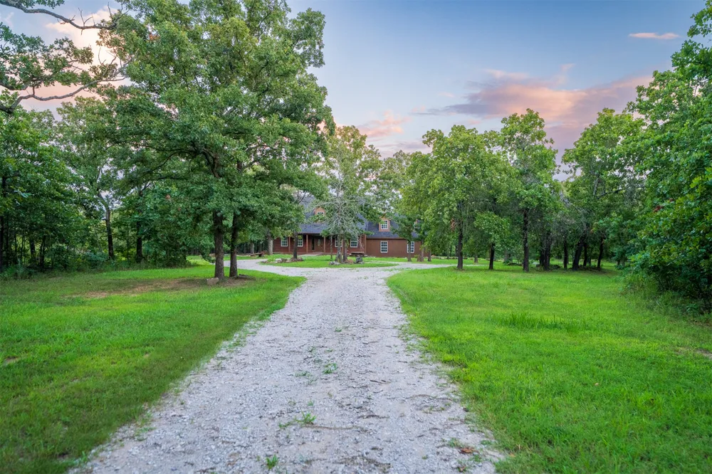 999 County Road 2265 Skiatook, OK 74070
