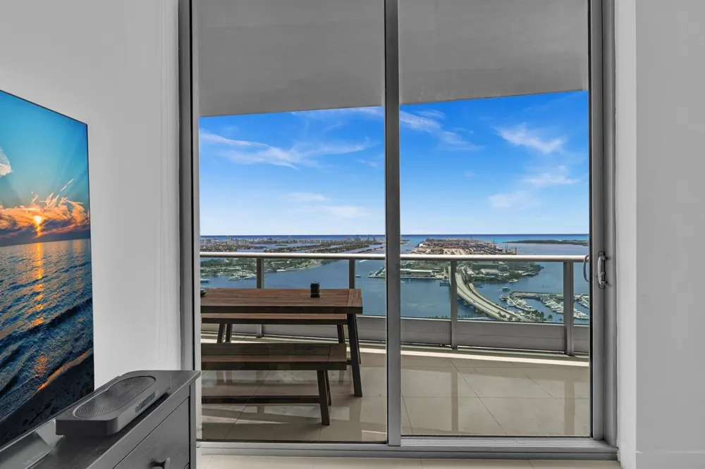 900 Biscayne Boulevard #4703 Miami, FL 33132