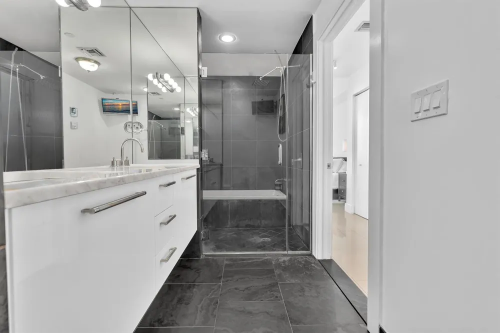 900 Biscayne Boulevard #4703 Miami, FL 33132