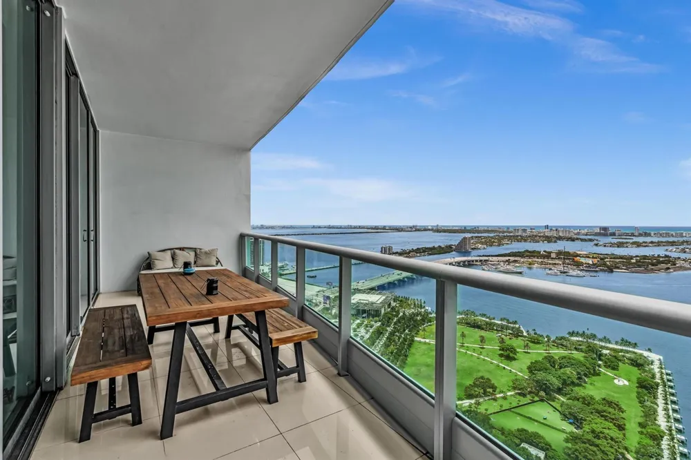 900 Biscayne Boulevard #4703 Miami, FL 33132
