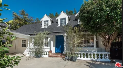 1664 Benedict Canyon Drive