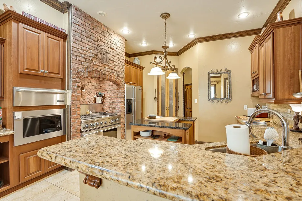 1202 Walker Circle Ada, OK 74820