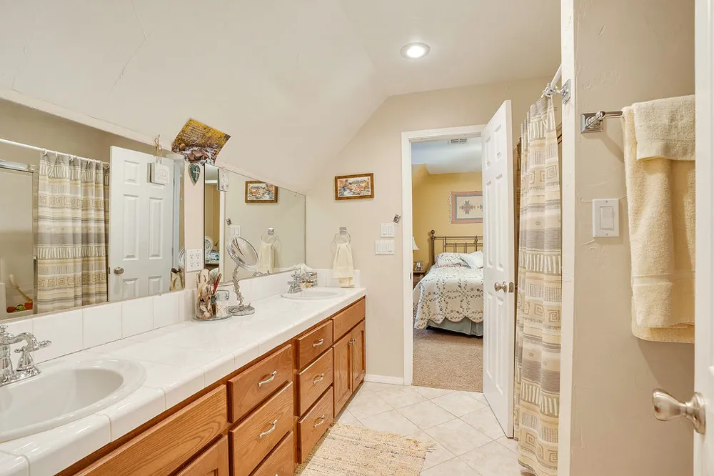 1202 Walker Circle Ada, OK 74820