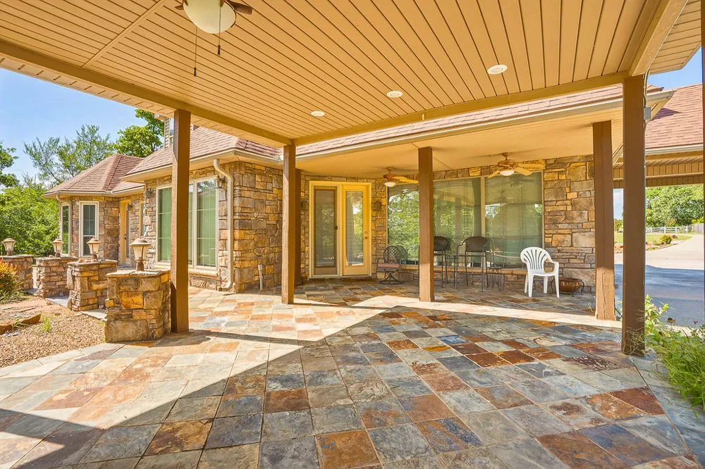 1202 Walker Circle Ada, OK 74820