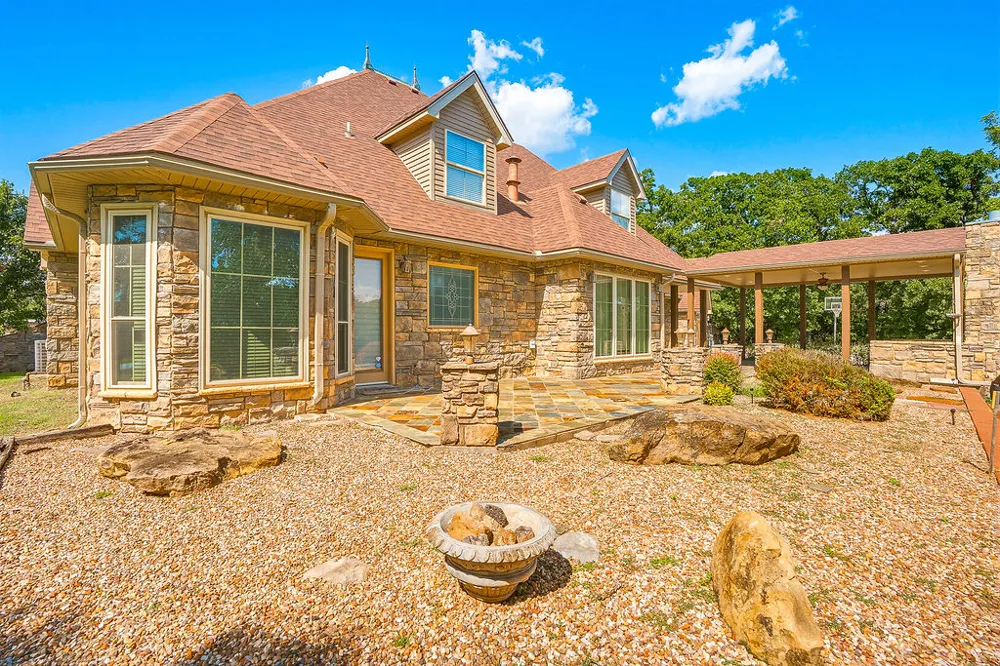1202 Walker Circle Ada, OK 74820