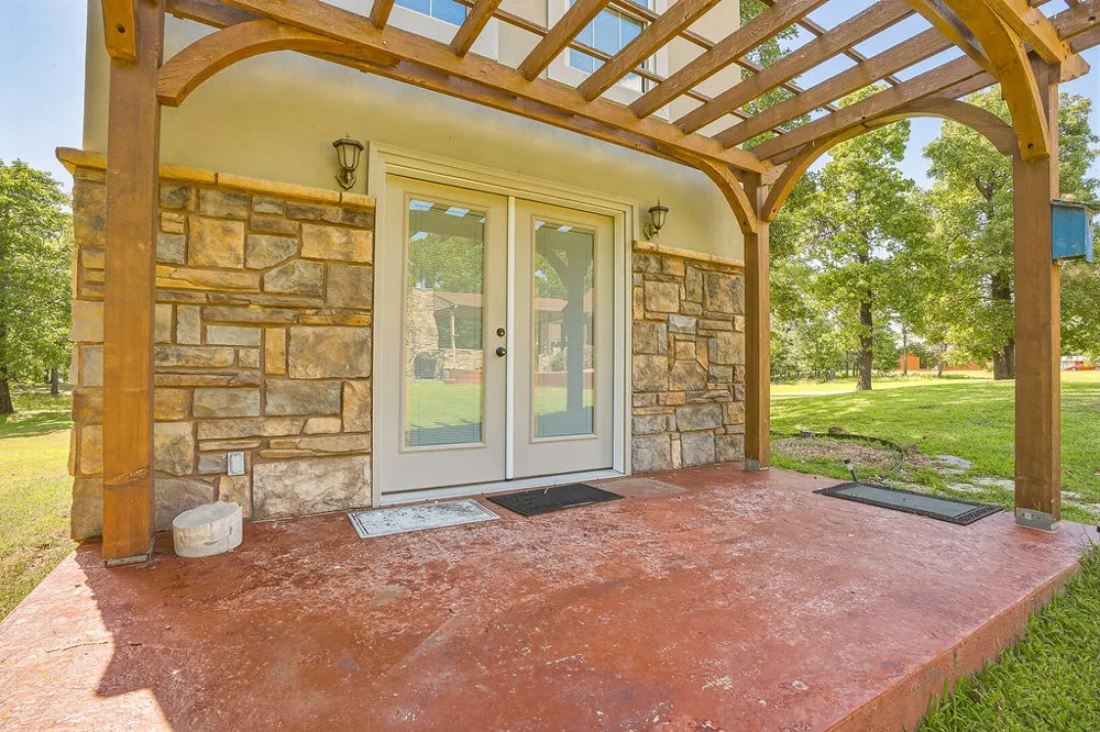 1202 Walker Circle Ada, OK 74820