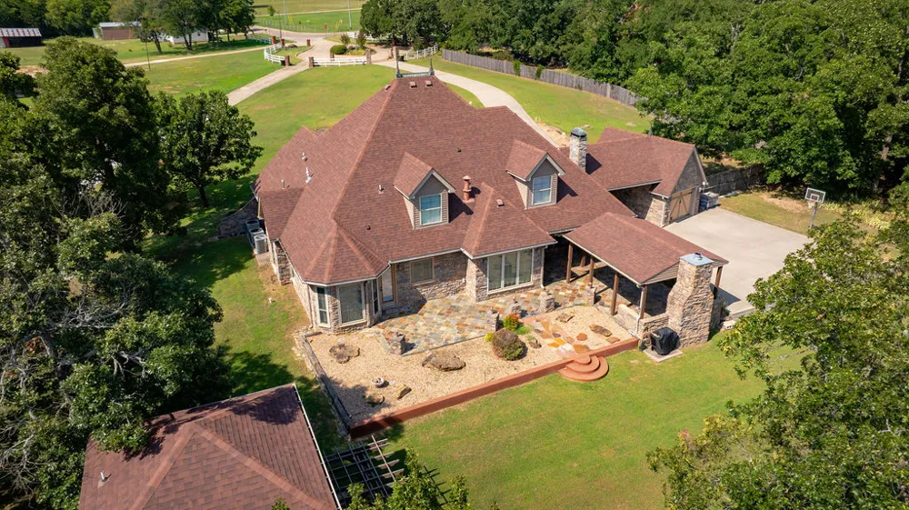 1202 Walker Circle Ada, OK 74820