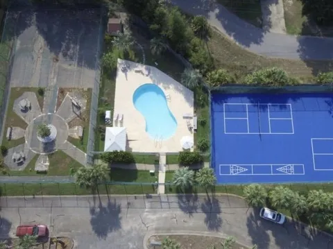 2737 Bay Club Drive