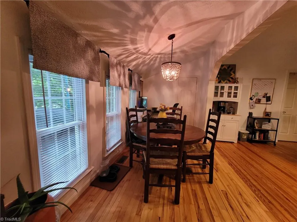 319 Hay Street Mount Airy, NC 27030