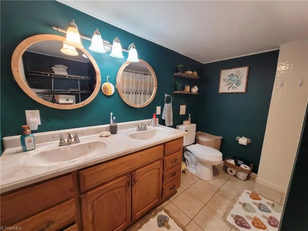 319 Hay Street Mount Airy, NC 27030