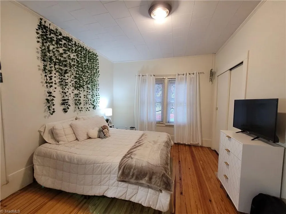 319 Hay Street Mount Airy, NC 27030