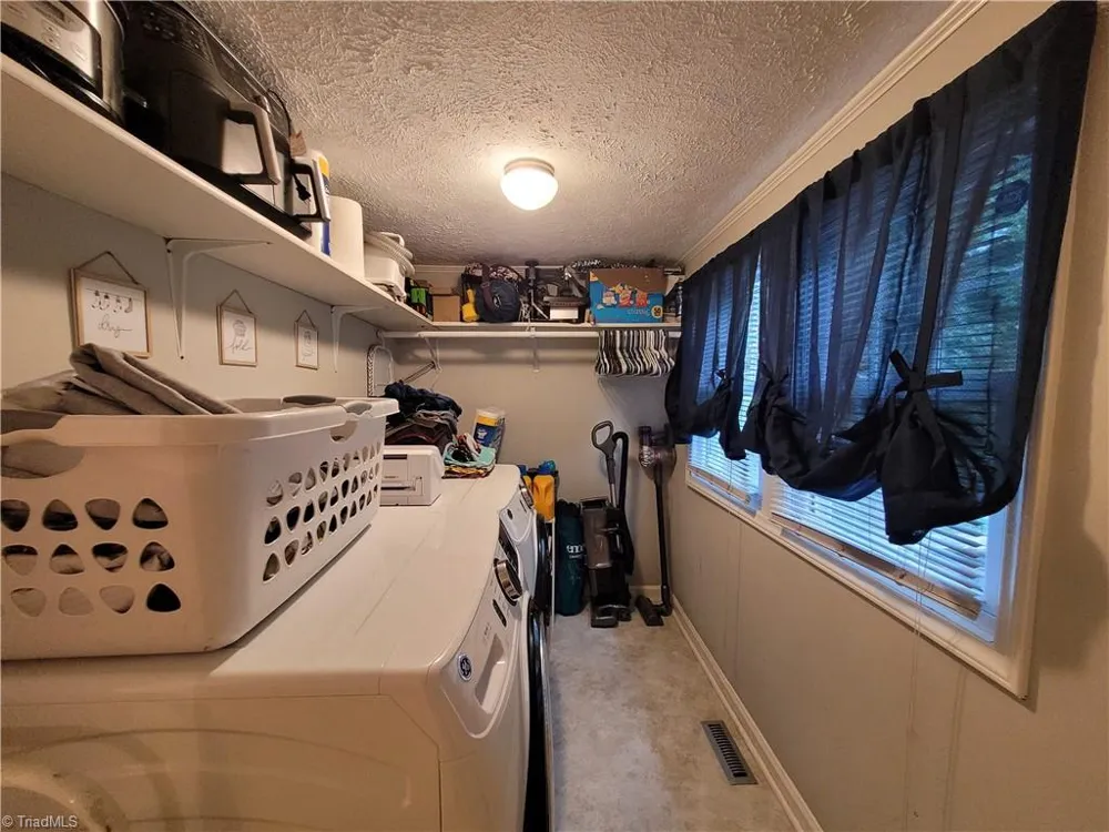 319 Hay Street Mount Airy, NC 27030