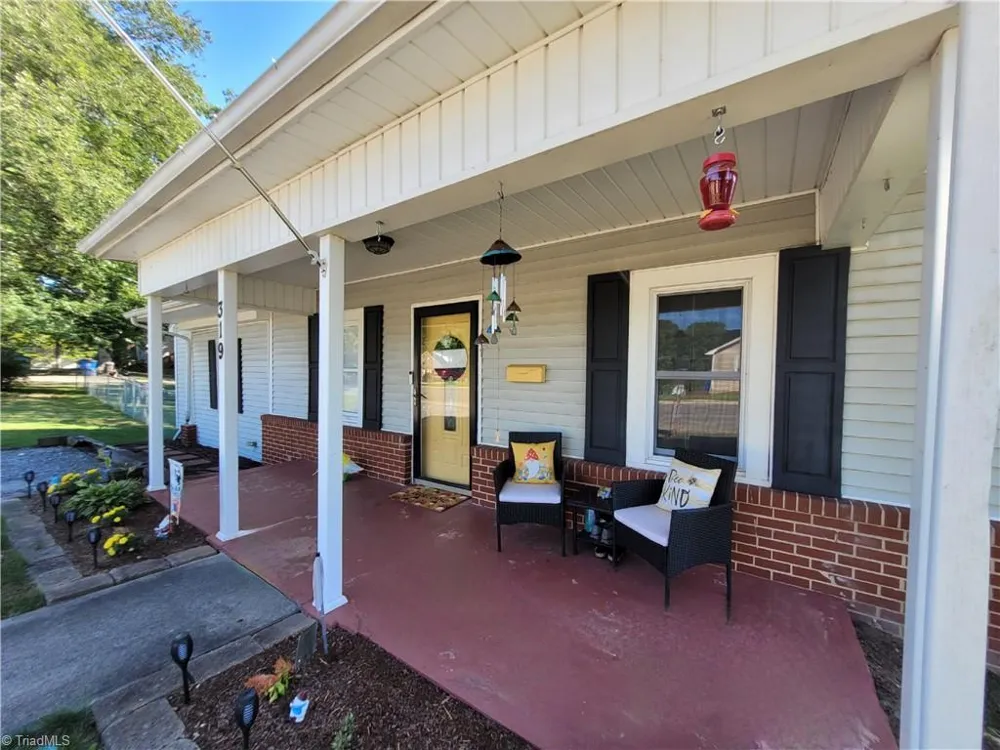 319 Hay Street Mount Airy, NC 27030