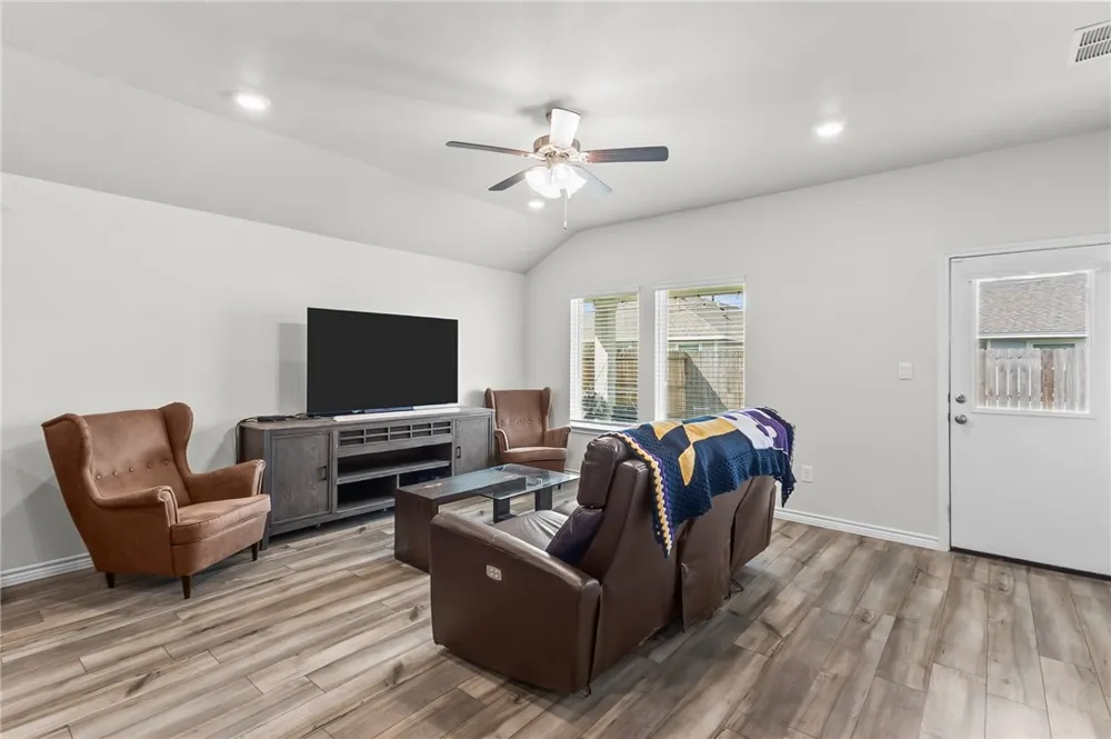 1917 Whirlaway Drive Corpus Christi, TX 78417