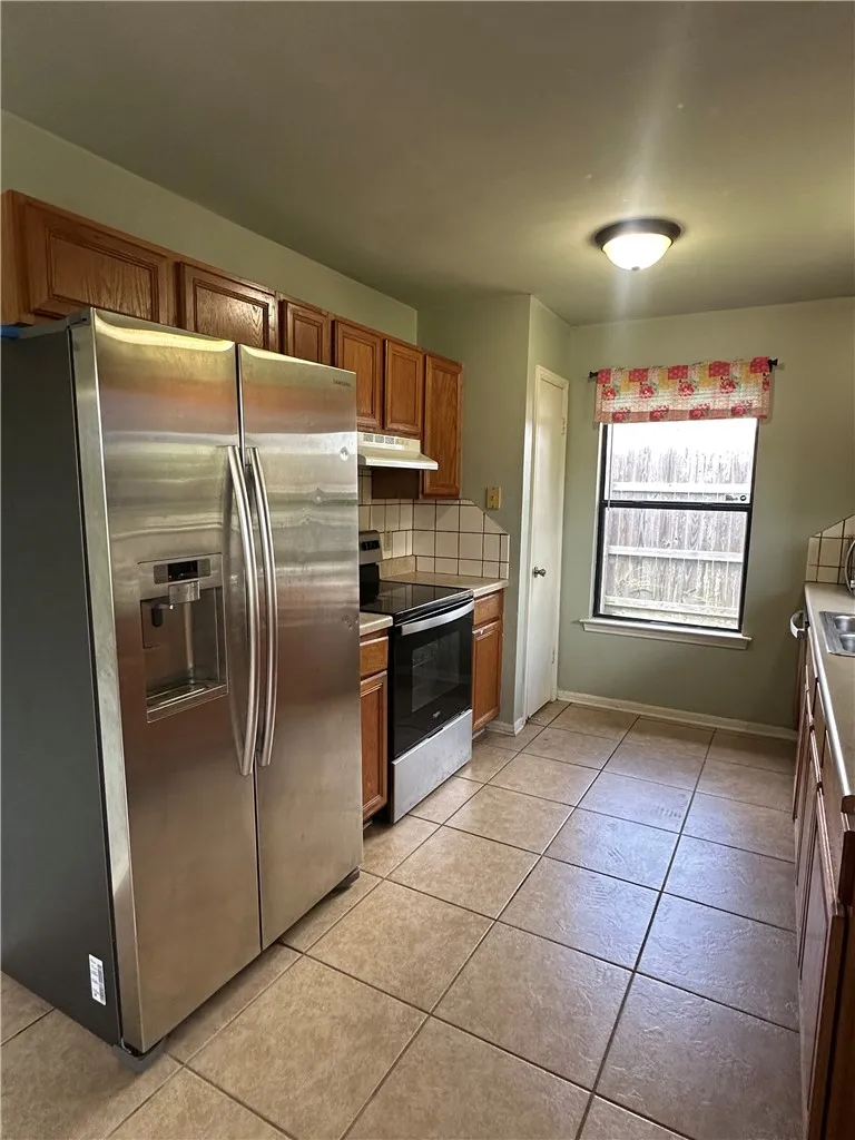 2414 Westlake Circle Ingleside, TX 78362