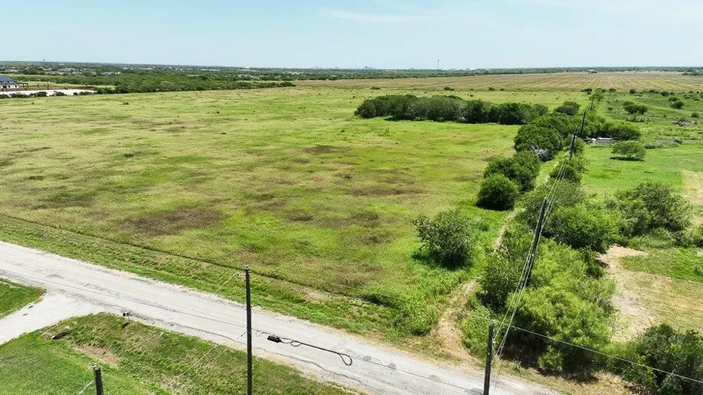 CR 2431 Sinton, TX 78387