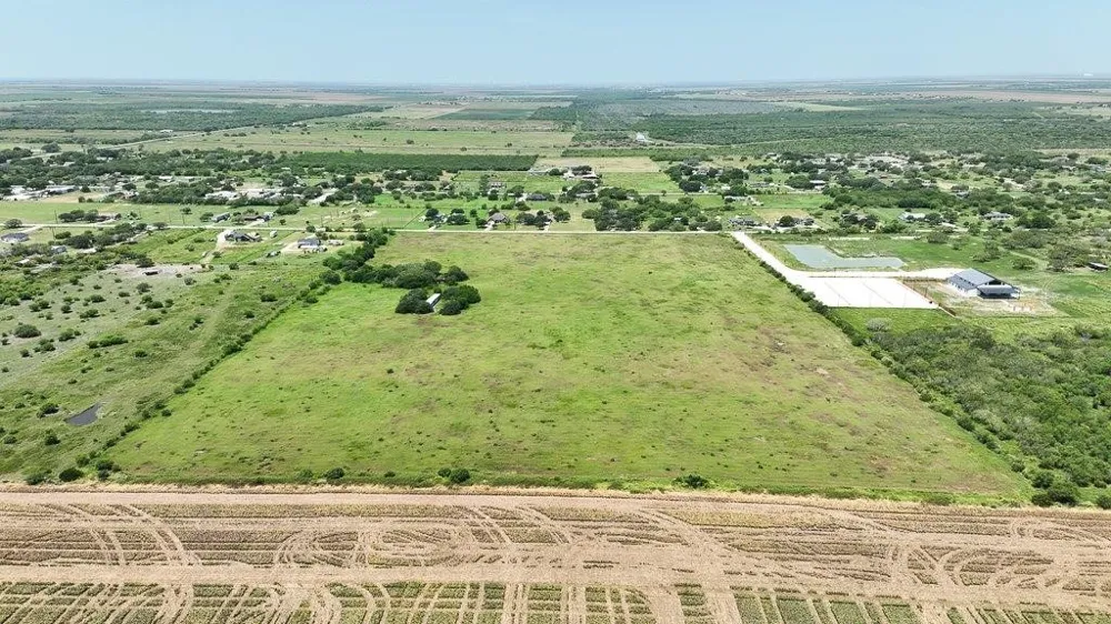CR 2431 Sinton, TX 78387