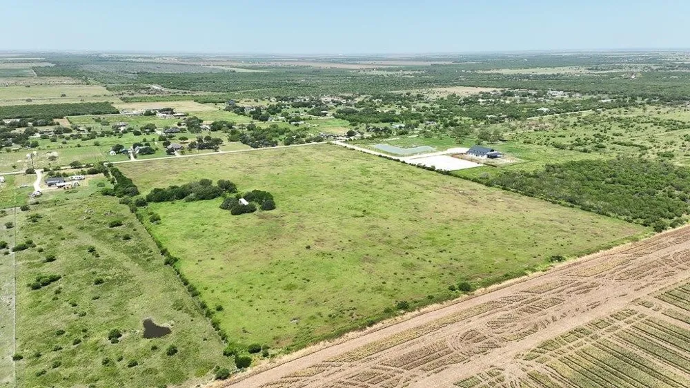 CR 2431 Sinton, TX 78387